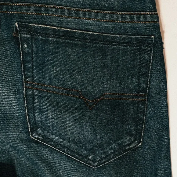 Diesel Industry Thavar Jeans Mens 31x30 Blue Dark Wash Slim Skinny Denim - Picture 11 of 16